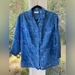Liz Claiborne blue and white floral button down shirt size L